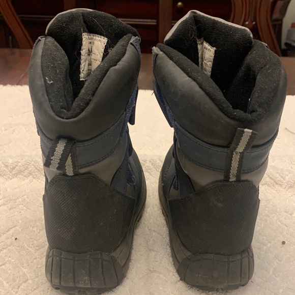 Cougar Winter Boots Insulated ( kids size 11) - Picture 2 of 4